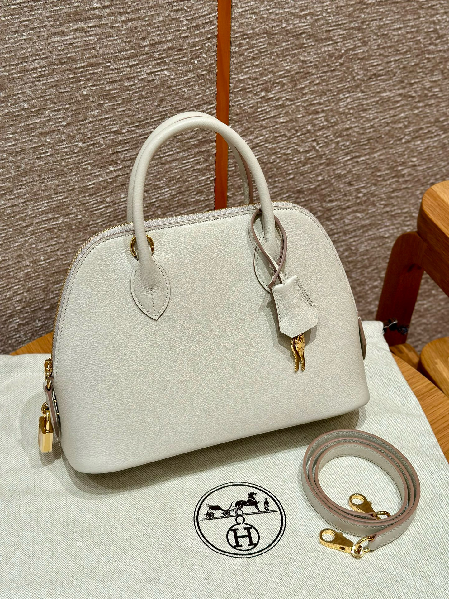 에르메스 Hermes Bolide 25cm evercolor 8L Beton/gold
