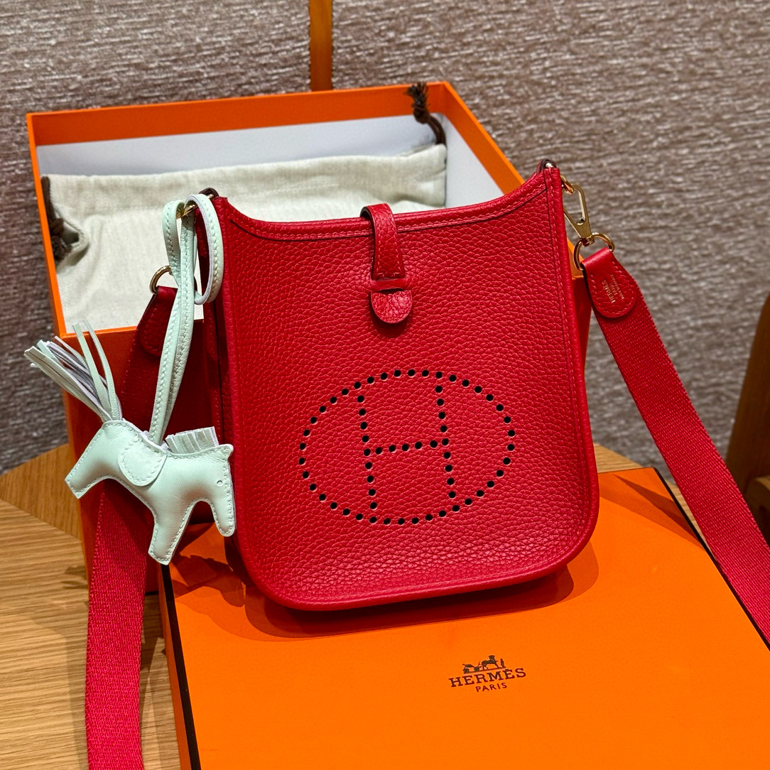 에르메스 Hermes Mini Evelyne 16cm clemence Q5 Rouge casaque/gold