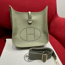 에르메스 Hermes Evelyne 29cm clemence Q1 Sauge/gold