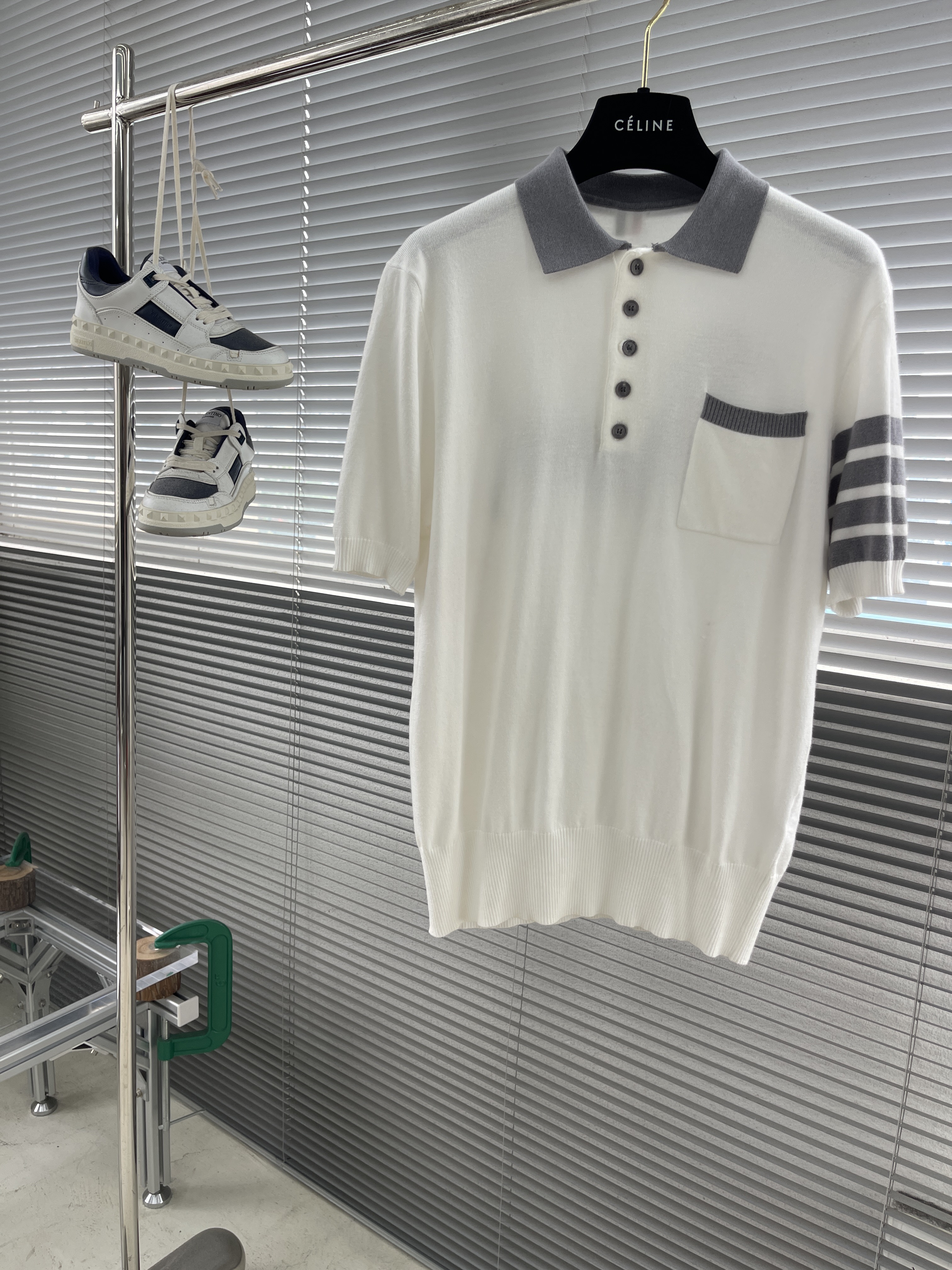 톰브라운 Thom Browne 동서 폴로 셔츠