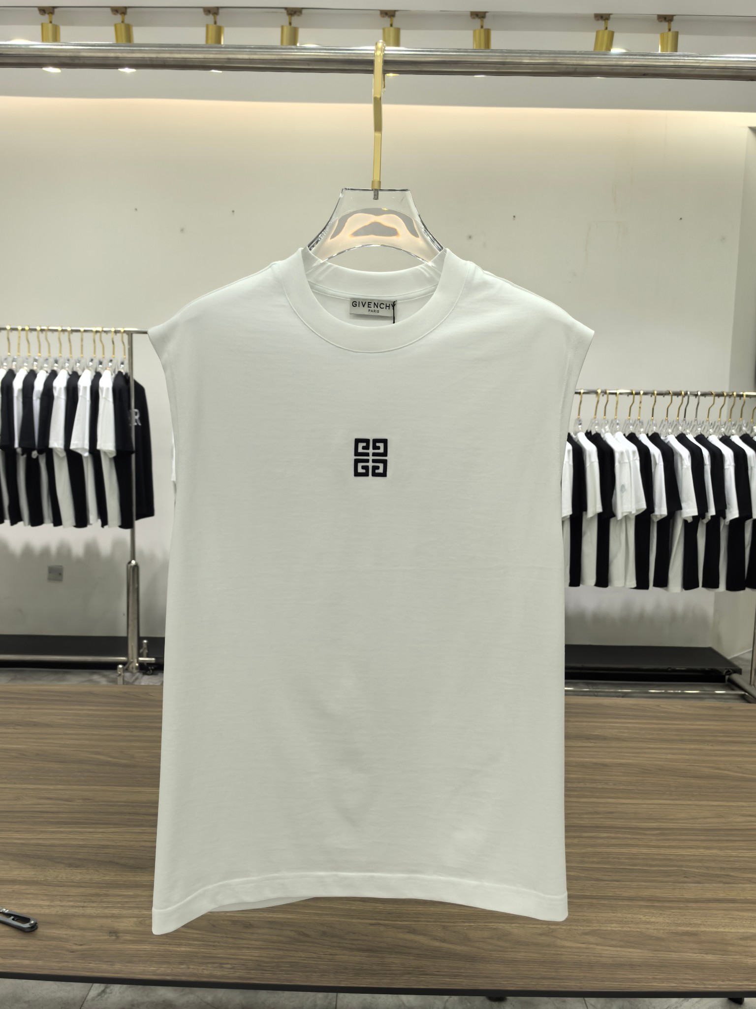 지방시 Givenchy 조끼