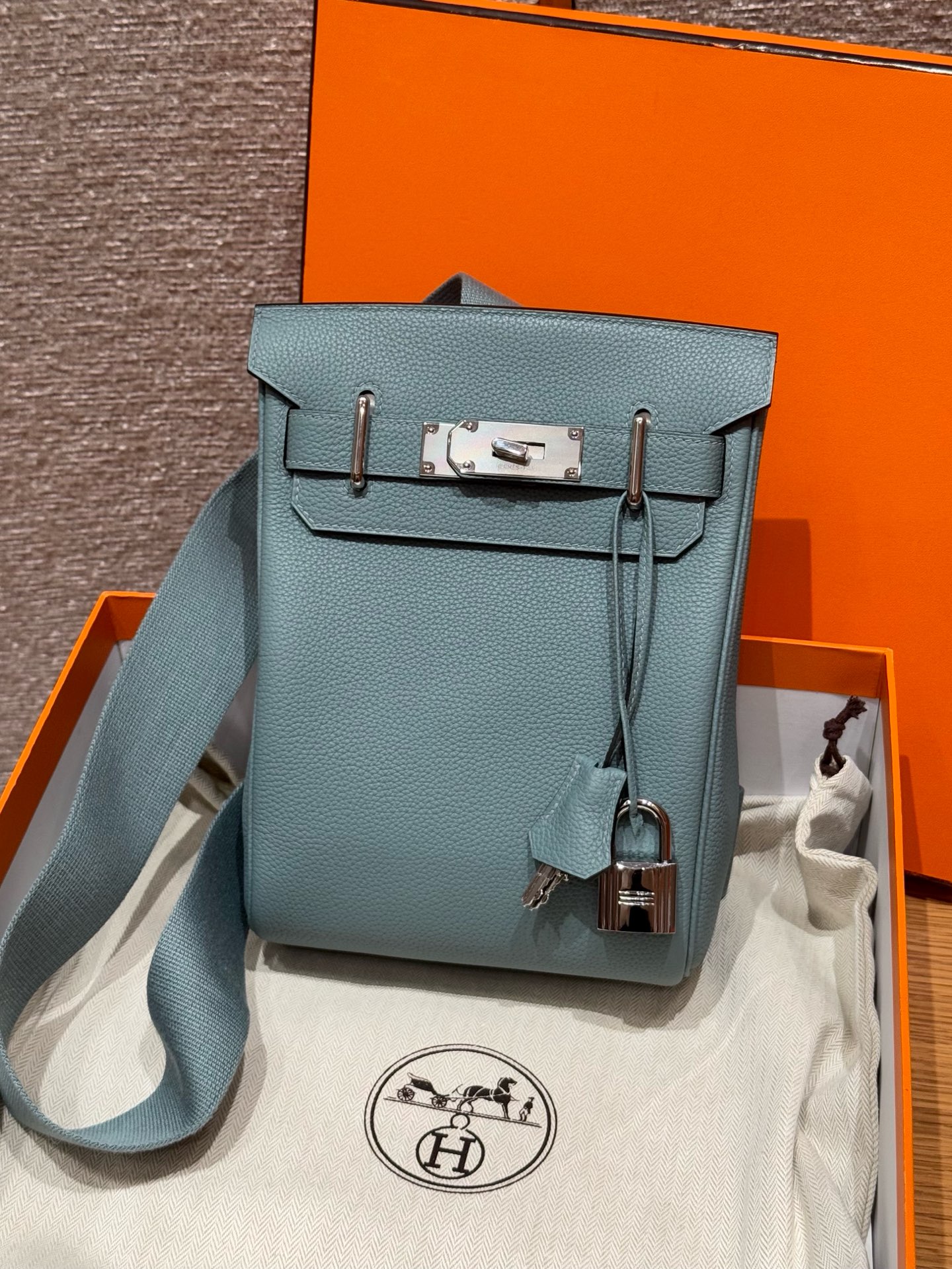에르메스 Hermes Hac a dos 28cm Togo 7G Ciel/silver