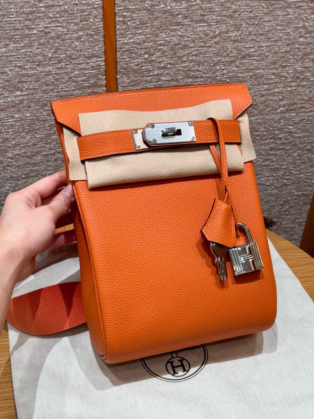 에르메스 Hermes Hac a dos 28cm Togo 93 Orange/silver