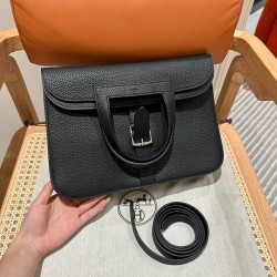 에르메스 Hermes Halzan 31cm clemence 89 Noir/silver