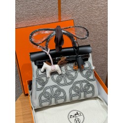 에르메스 Hermes Herbag 31cm canvas and cowhide Black/gold