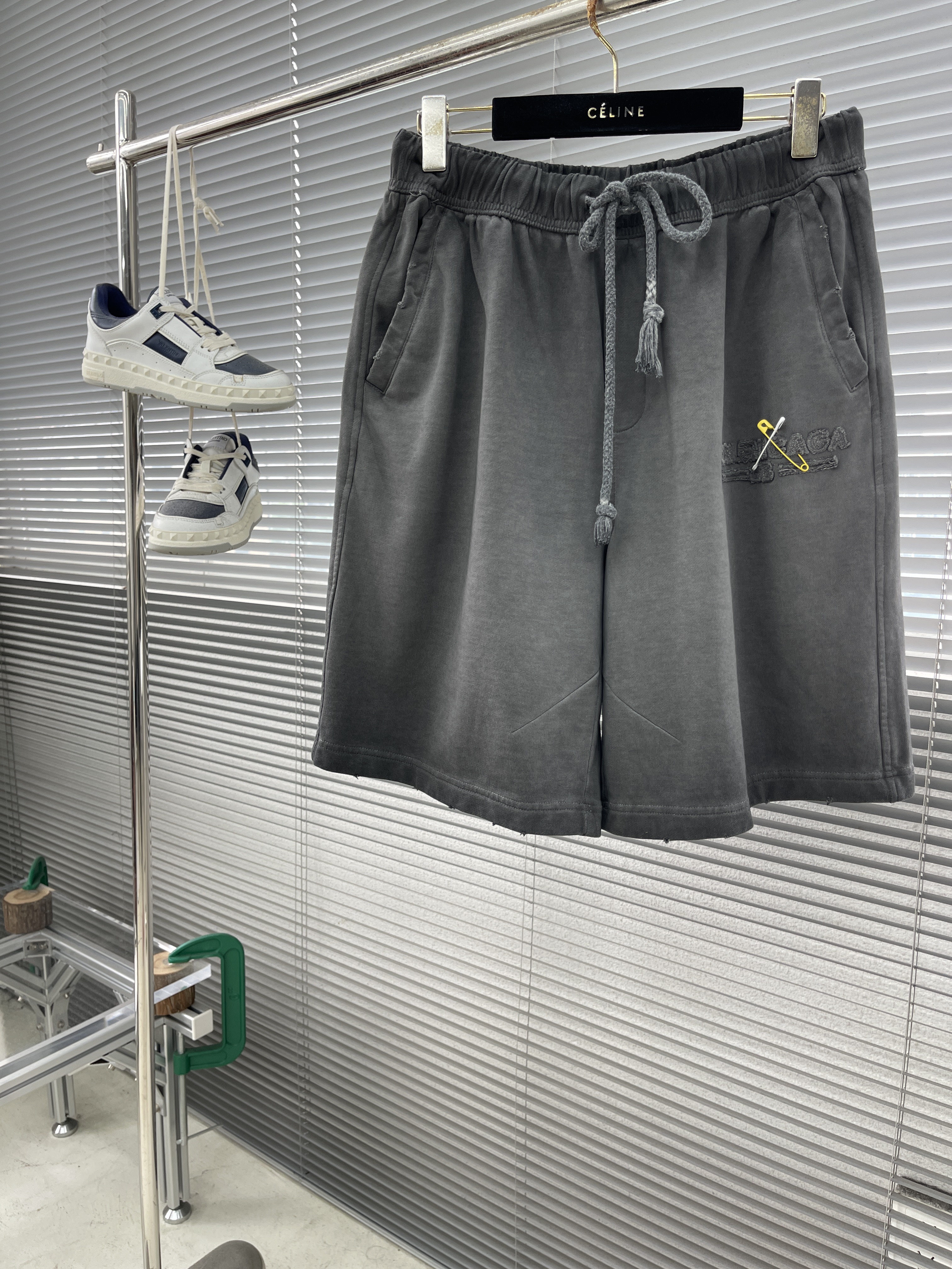 발렌시아가 Balenciaga 반바지