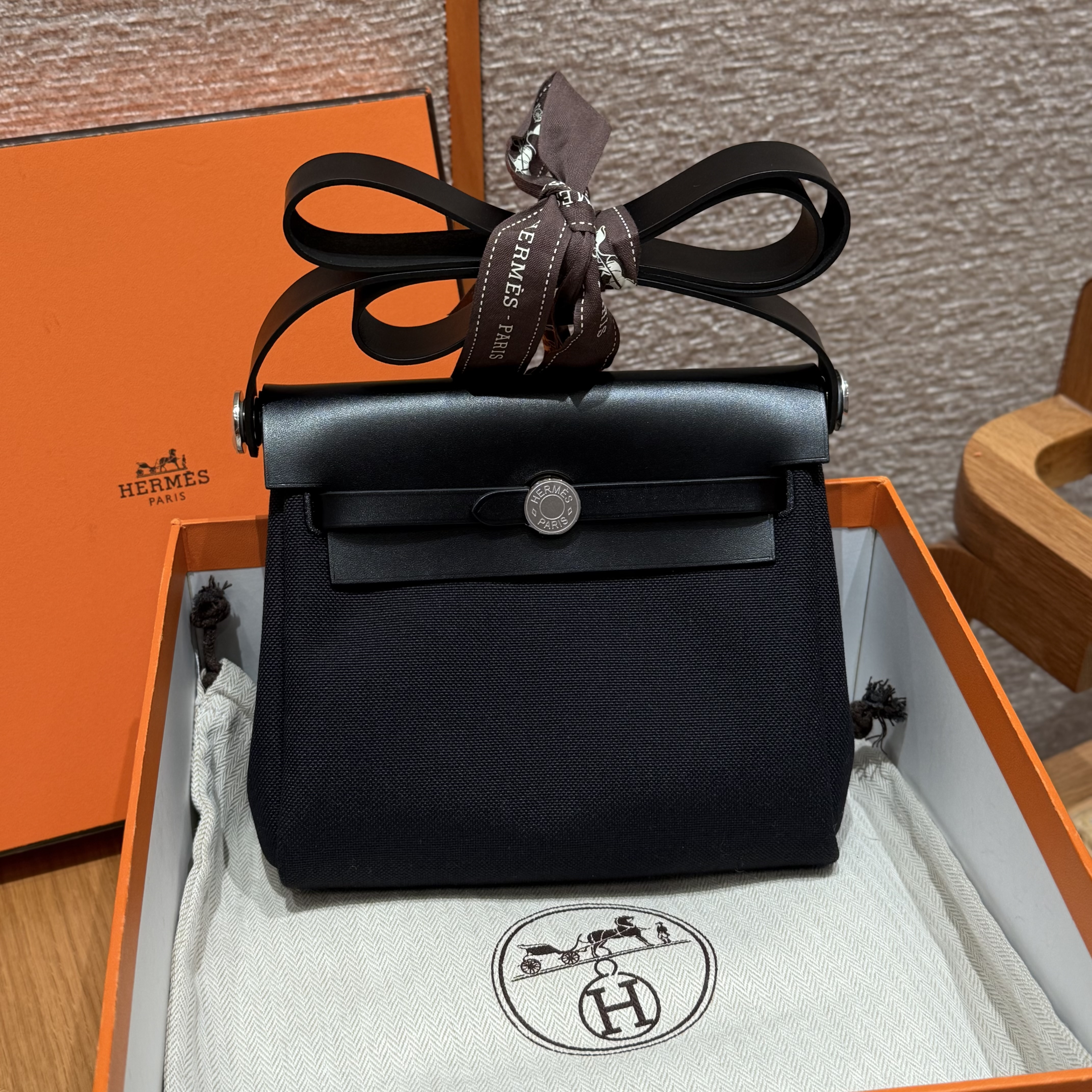 에르메스 Hermes Herbag mini 20cm canvas and cowhide noir noir/silver