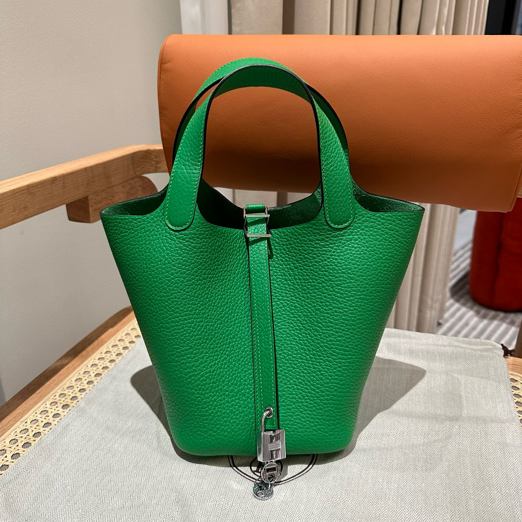 에르메스 Hermes Picotin lock 18cm clemence 1K Bambou/silver