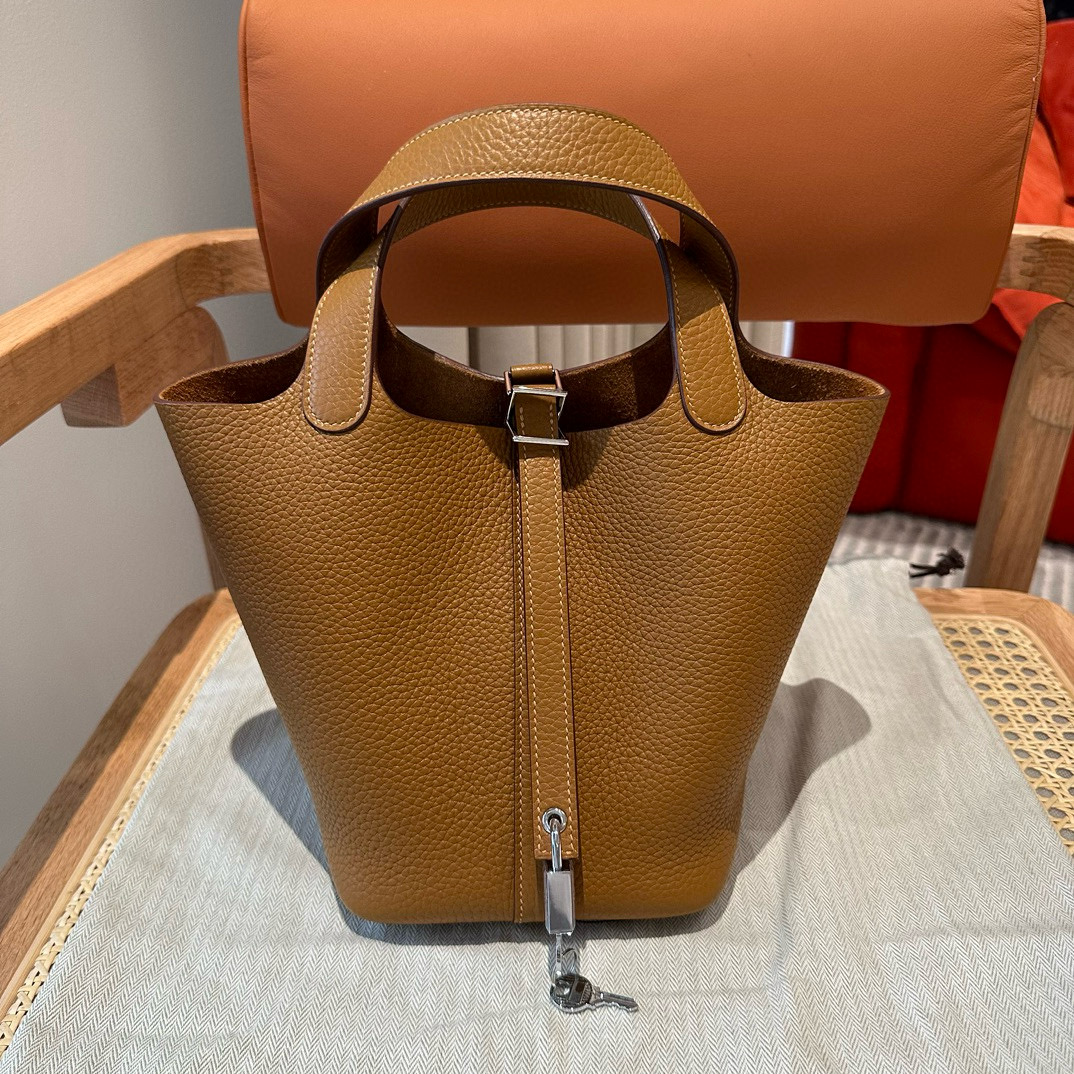 에르메스 Hermes Picotin lock 18cm clemence 2S Sesame/sliver