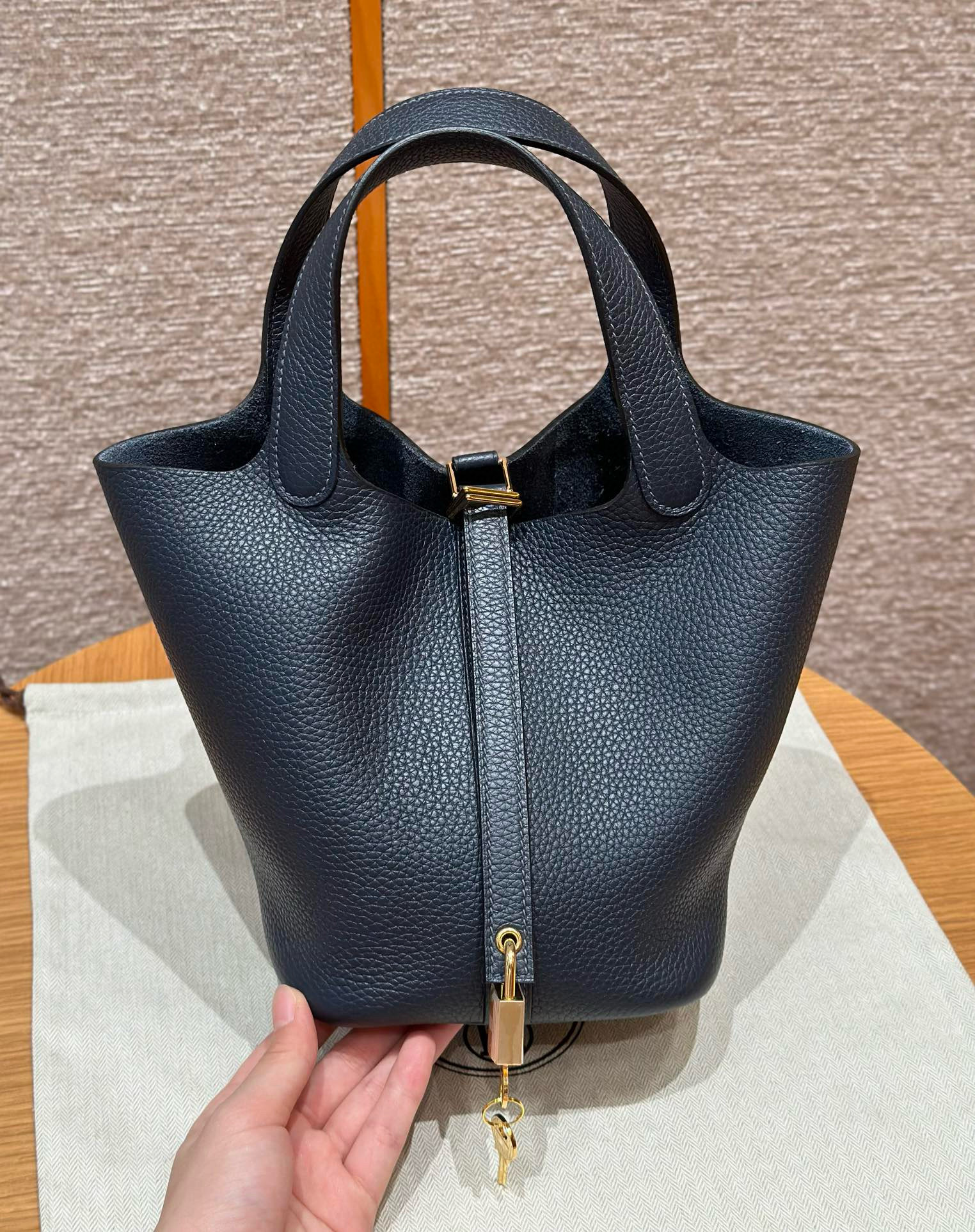 에르메스 Hermes Picotin lock 18cm clemence 2Z Blue Nuit/gold