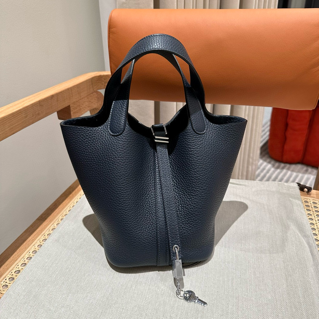 에르메스 Hermes Picotin lock 18cm clemence 2Z Blue Nuit/silver