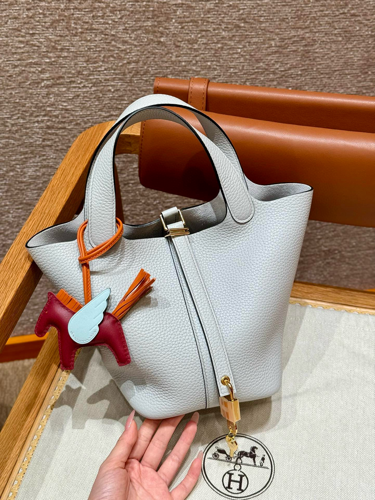 에르메스 Hermes Picotin lock 18cm clemence 08 Blue pale/gold