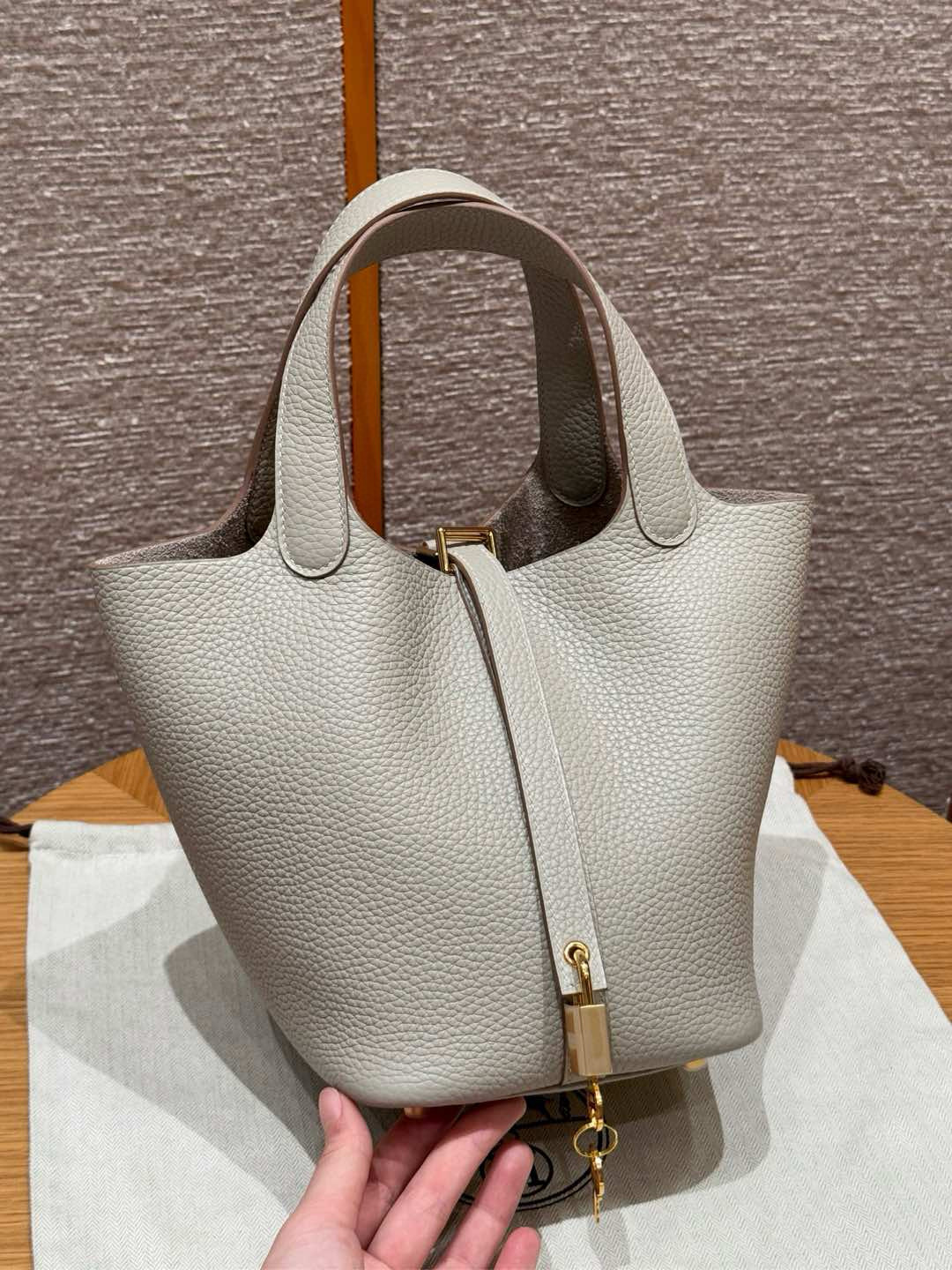 에르메스 Hermes Picotin lock 18cm clemence 8L Beton/gold