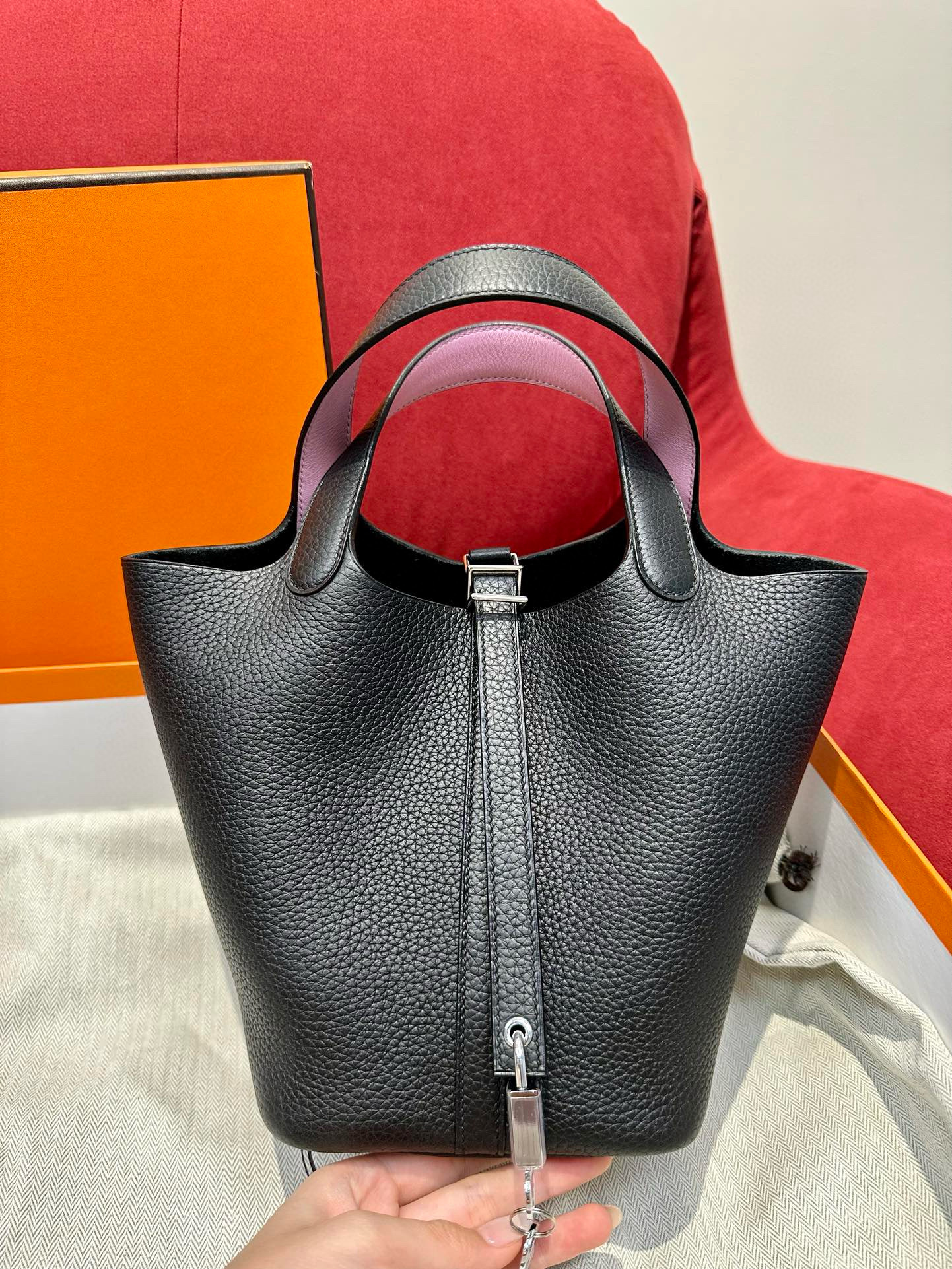 에르메스 Hermes Picotin lock 18cm clemence 89 Noir and X9 mauve/silver