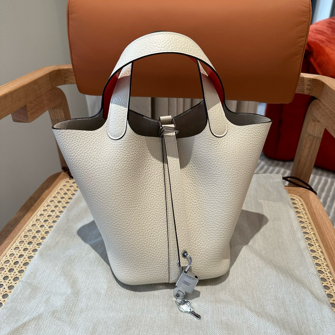 에르메스 Hermes Picotin lock 18cm clemence i2 Nata and 8V Orange poppy/silver