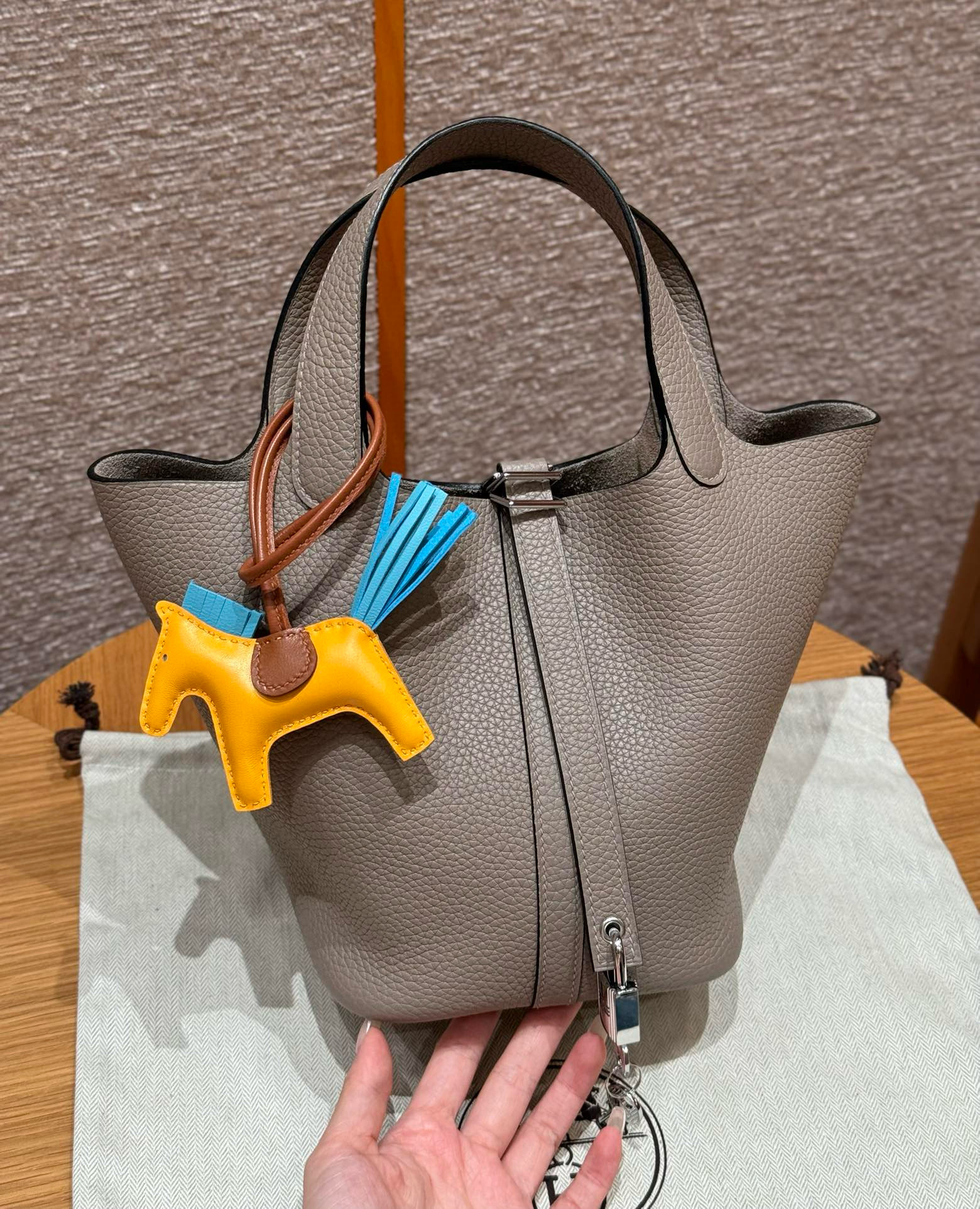 에르메스 Hermes Picotin lock 18cm clemence M8 Girs Asphalted/sliver