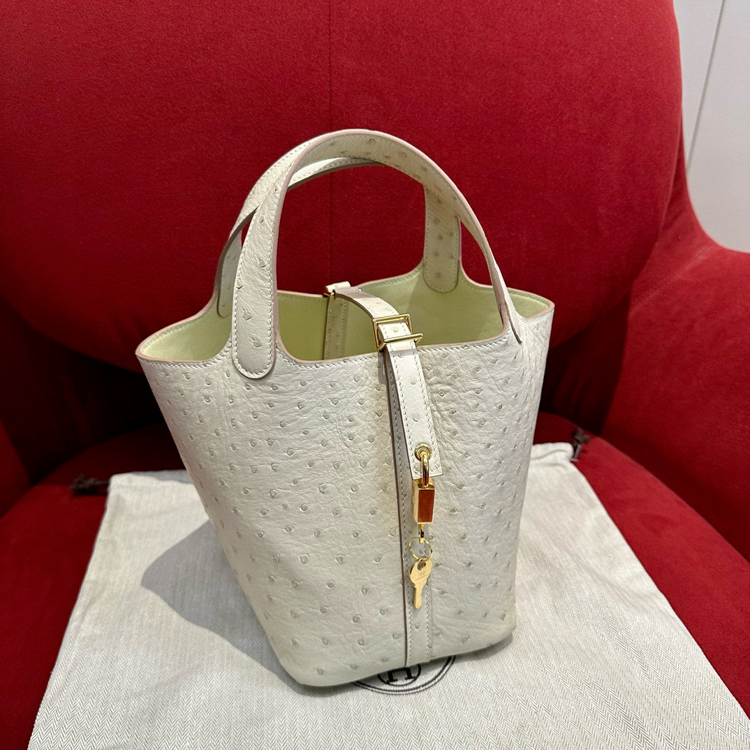 에르메스 Hermes Picotin lock 18cm KK ostrich 8L Beton/gold