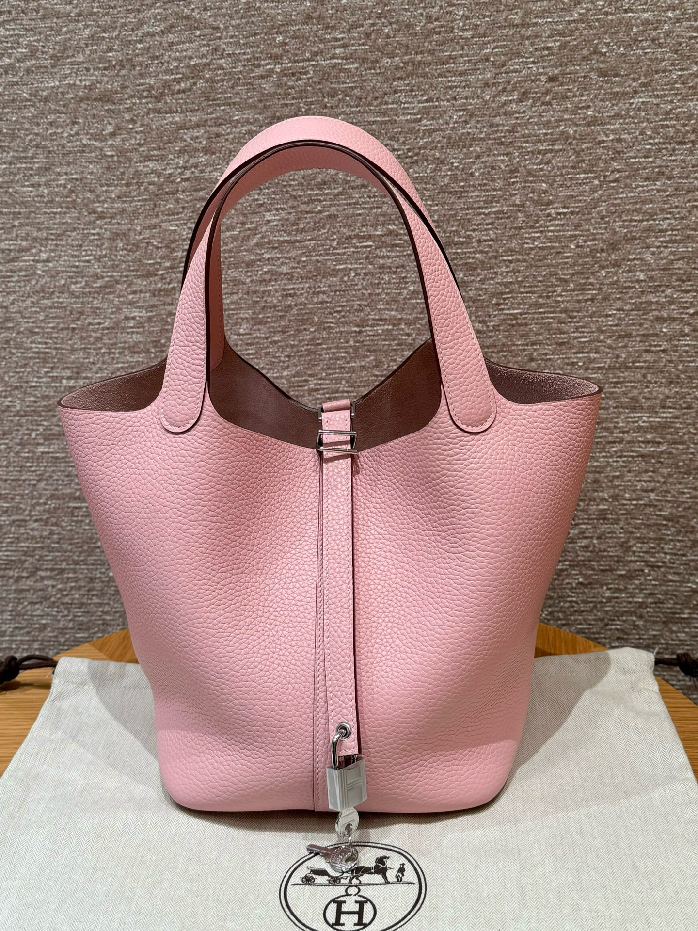 에르메스 Hermes Picotin lock 22cm clemence 3Q Rose Sakure/silver