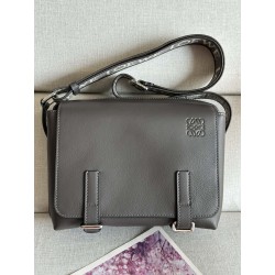 로에베 Loewe A74 military messenger 23CM