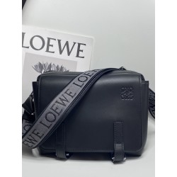 로에베 Loewe A74 military messenger 23CM