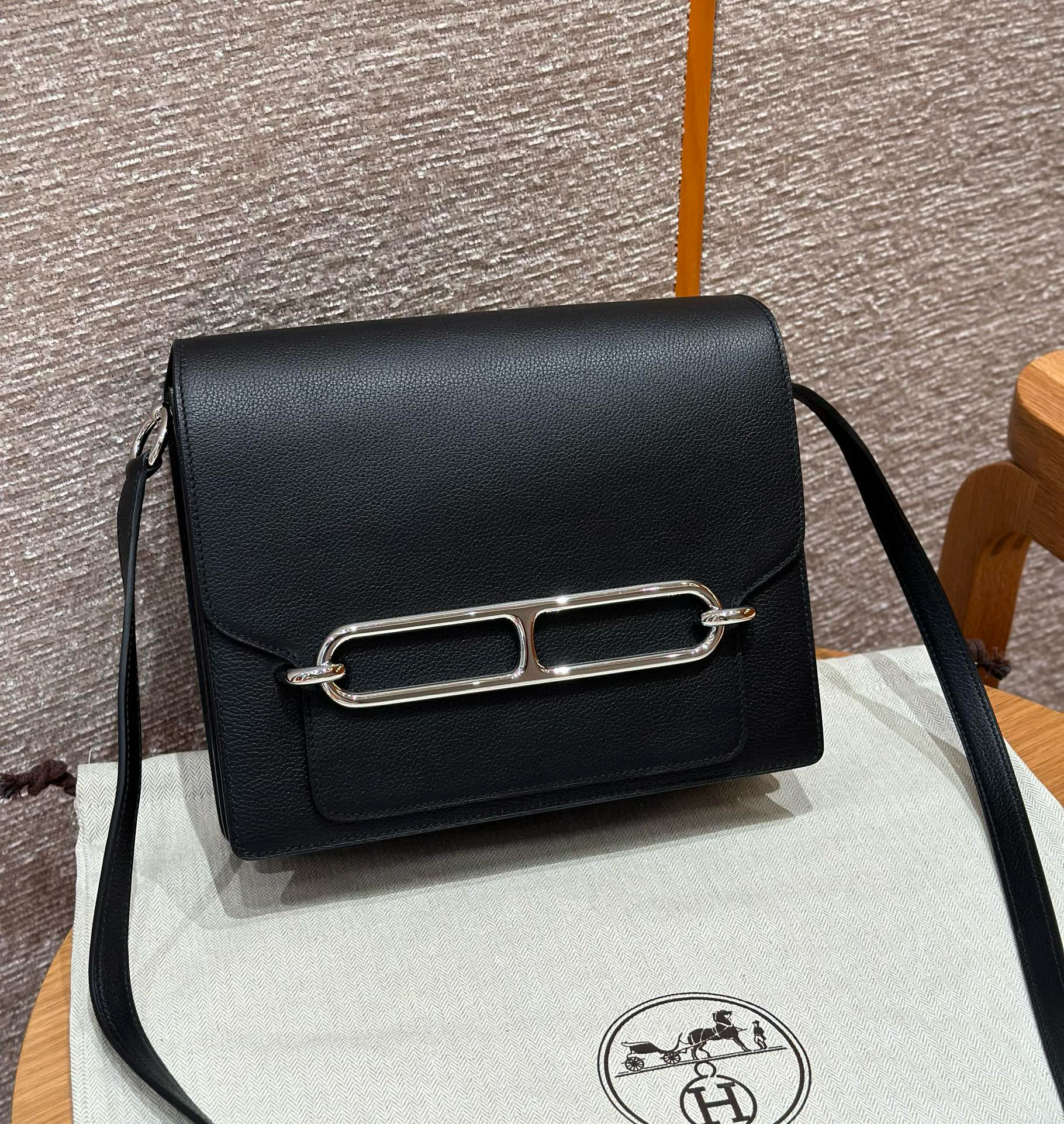 에르메스 Hermes Roulis 23cm Evercolor 89 Noir/silver
