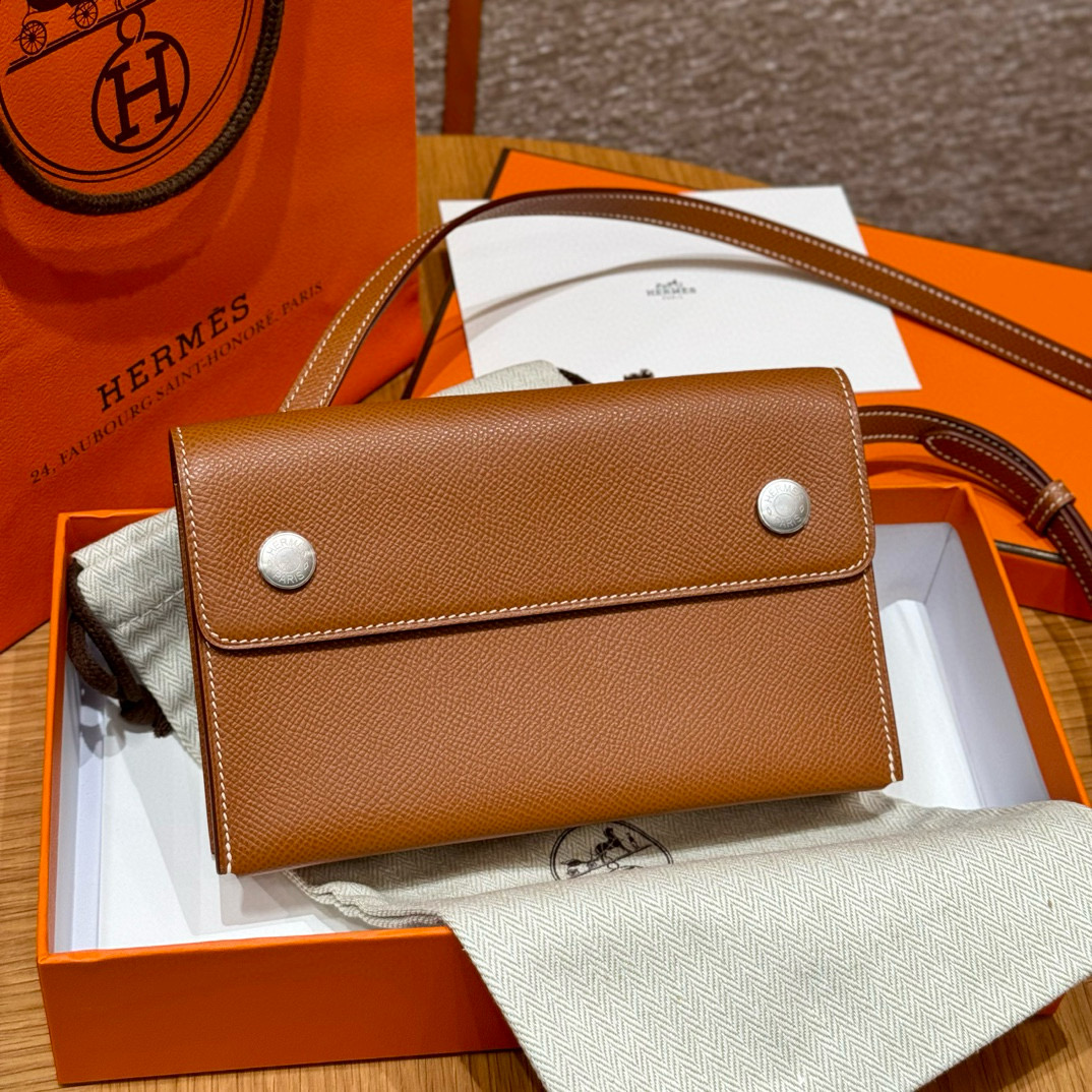 에르메스 Hermes Snap Wallet 18.5cm Epsom 37 Gold/silver