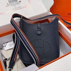 에르메스 Hermes Evelyne 16cm TC 2Z Blue niut/silver