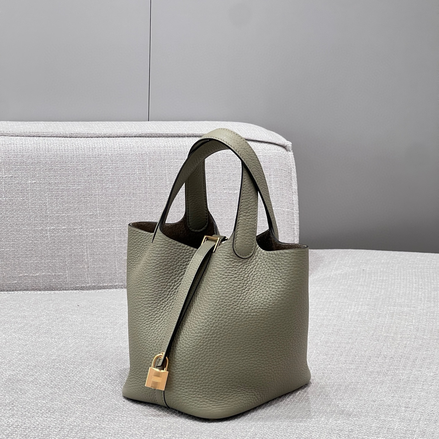 에르메스 Hermes Picotin 18cm TC Q1 Sauge/gold