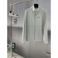 아크테릭스 ARC'TERYX 재킷