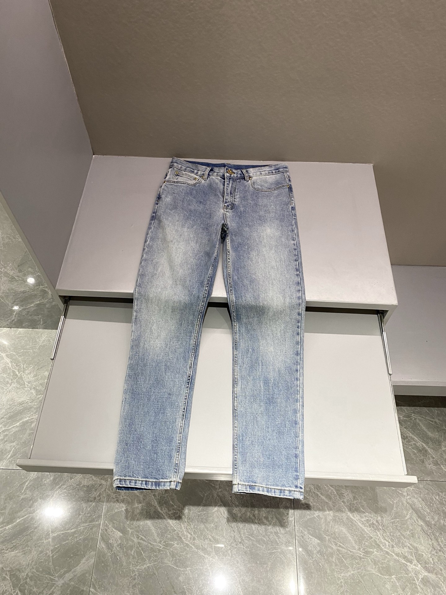 루이비통 Louis Vuitton 청바지