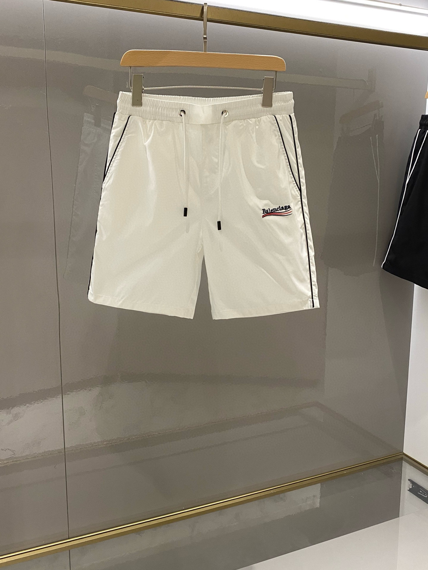 발렌시아가 Balenciaga 반바지