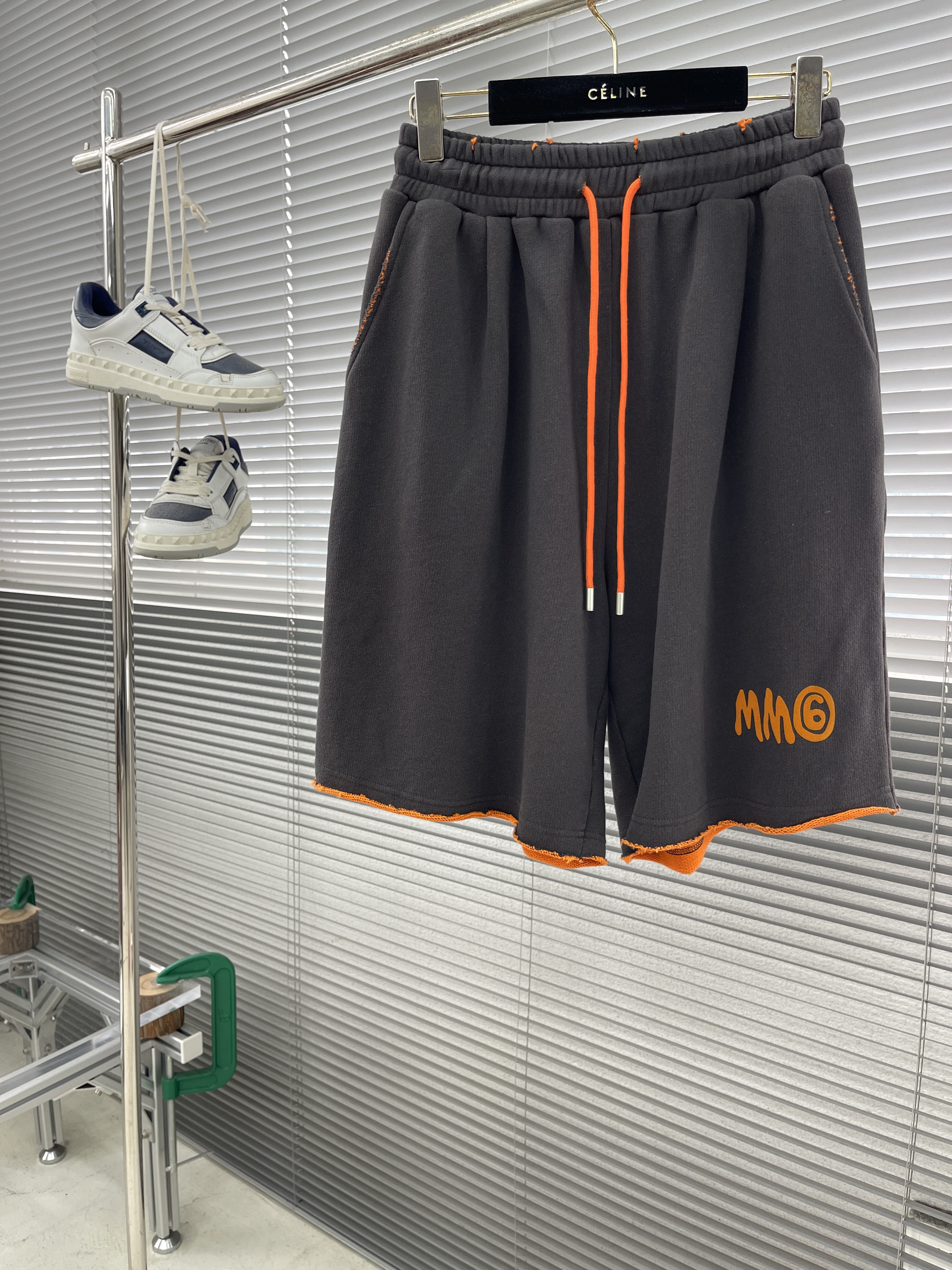 메종 마르지엘라 maison margiela 반바지