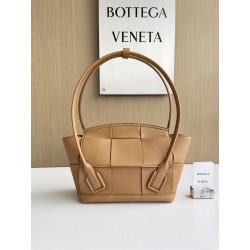 보테가베네타 Bottega Veneta 575943 Arco 숄더백 33cm