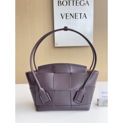 보테가베네타 Bottega Veneta 575943 Arco 숄더백 33cm