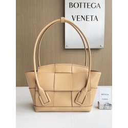 보테가베네타 Bottega Veneta 575943 Arco 숄더백 33cm