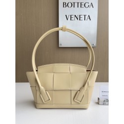 보테가베네타 Bottega Veneta 575943 Arco 숄더백 33cm