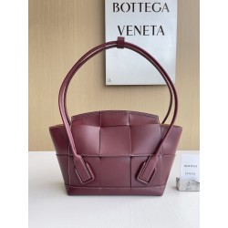 보테가베네타 Bottega Veneta 575943 Arco 숄더백 33cm