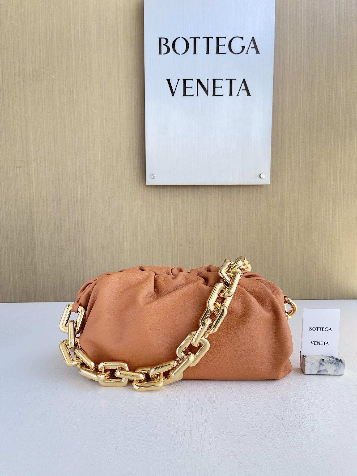 보테가베네타 Bottega Veneta 620230 Chain Pouch 31cm