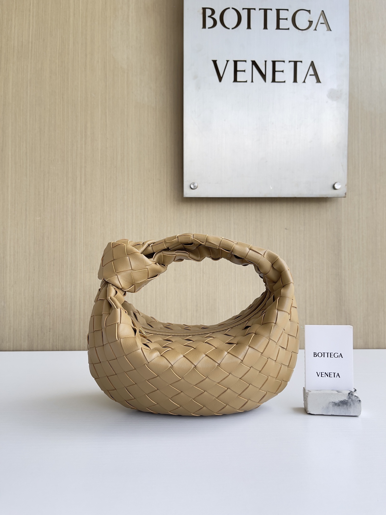 보테가베네타 Bottega Veneta 651876 Jodie 23cm