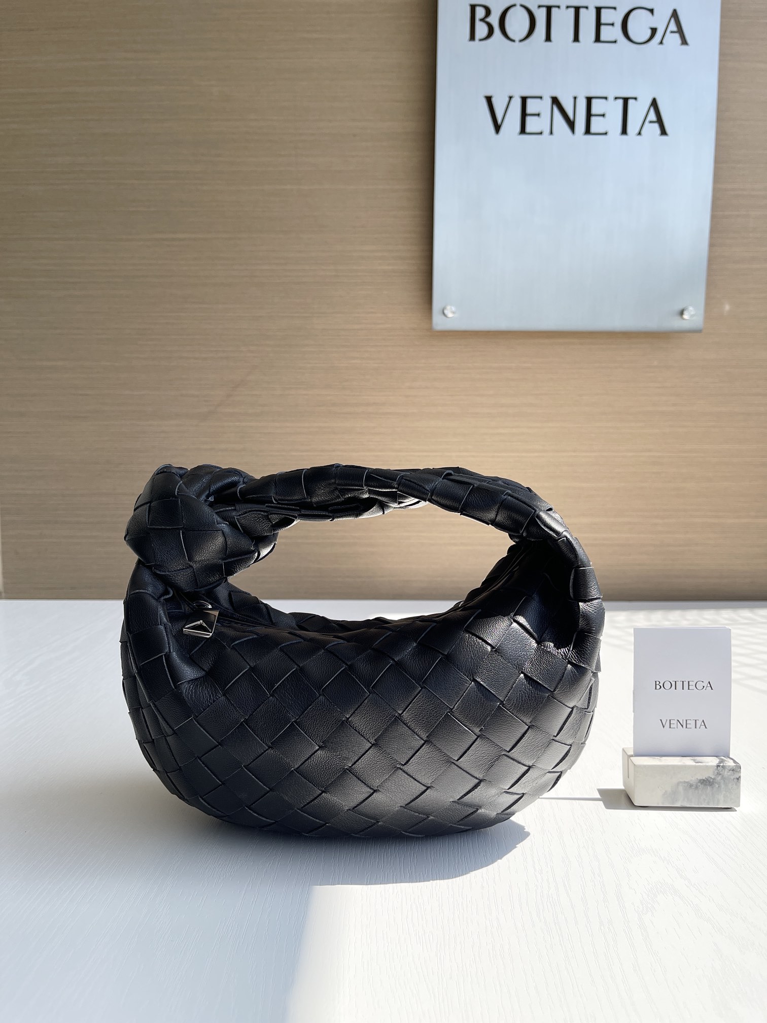 보테가베네타 Bottega Veneta 651876 Jodie 23cm