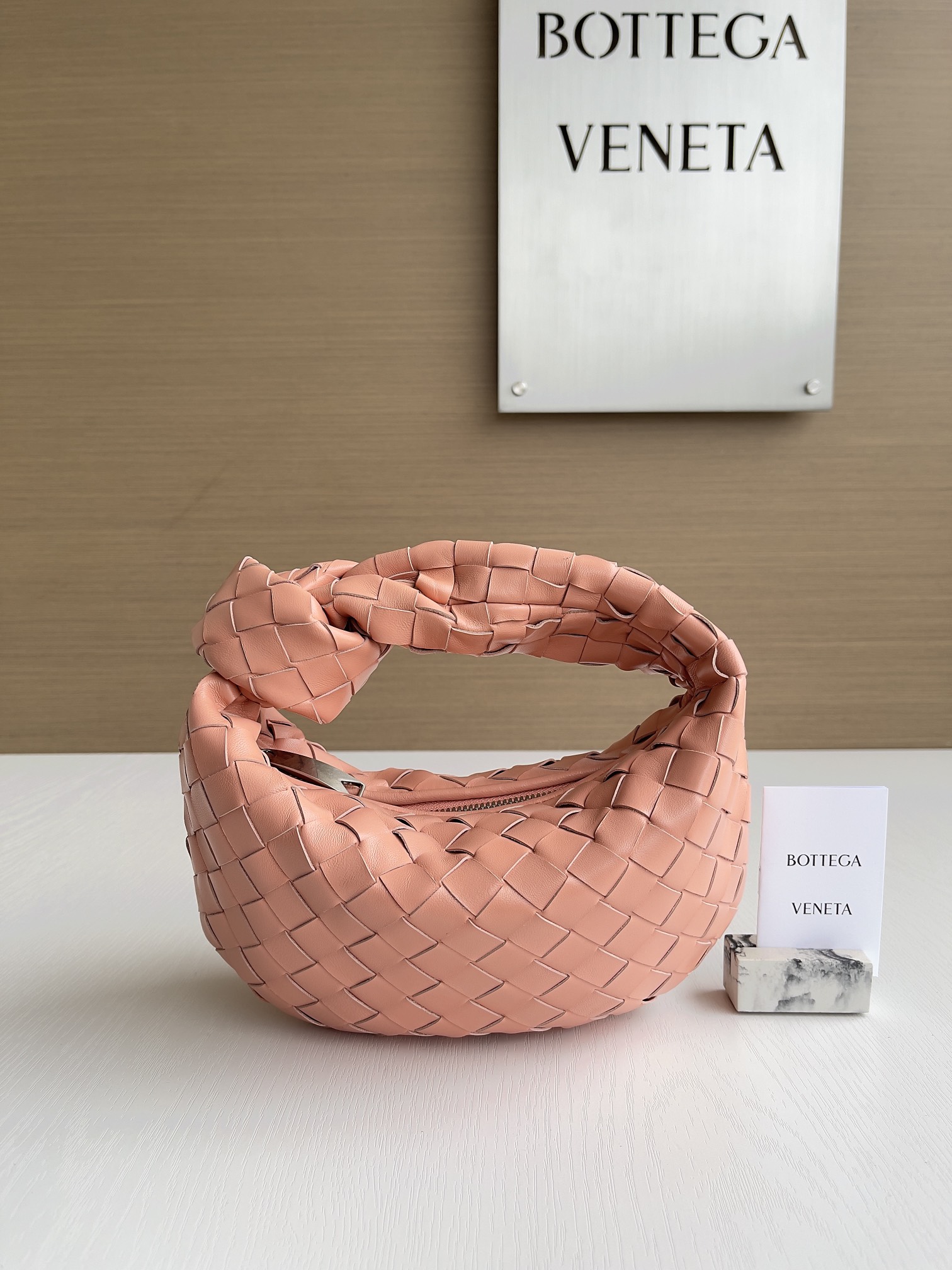 보테가베네타 Bottega Veneta 651876 Jodie 23cm