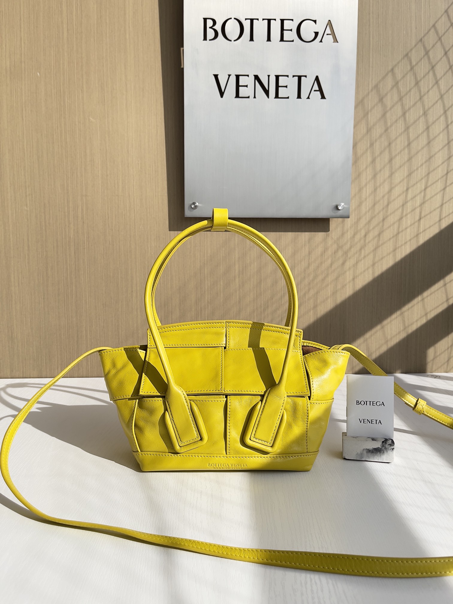 보테가베네타 Bottega Veneta 666873 Arco 17cm