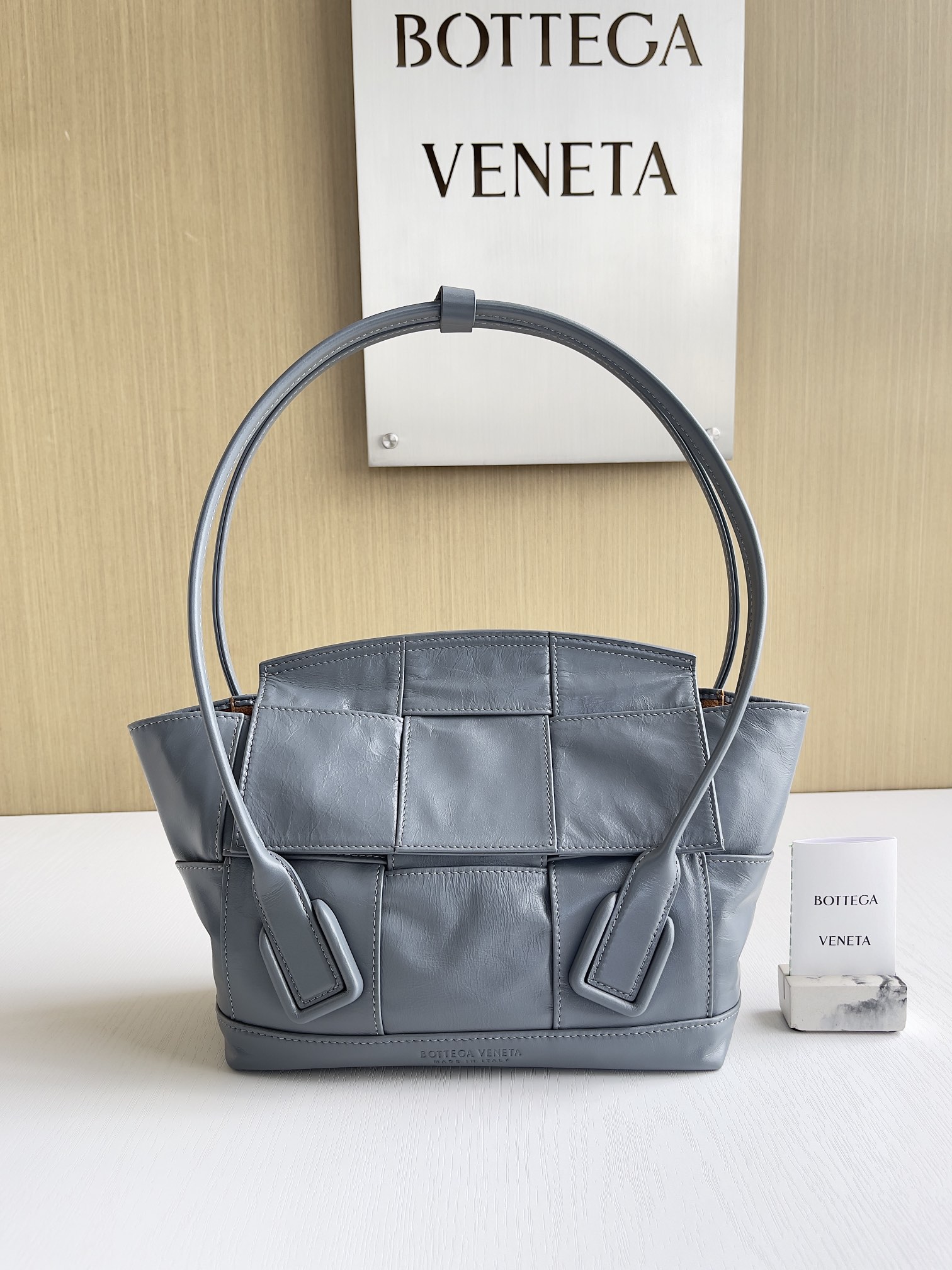 보테가베네타 Bottega Veneta 666874 Arco 23cm