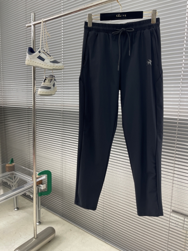 아크테릭스 ARC'TERYX 바지