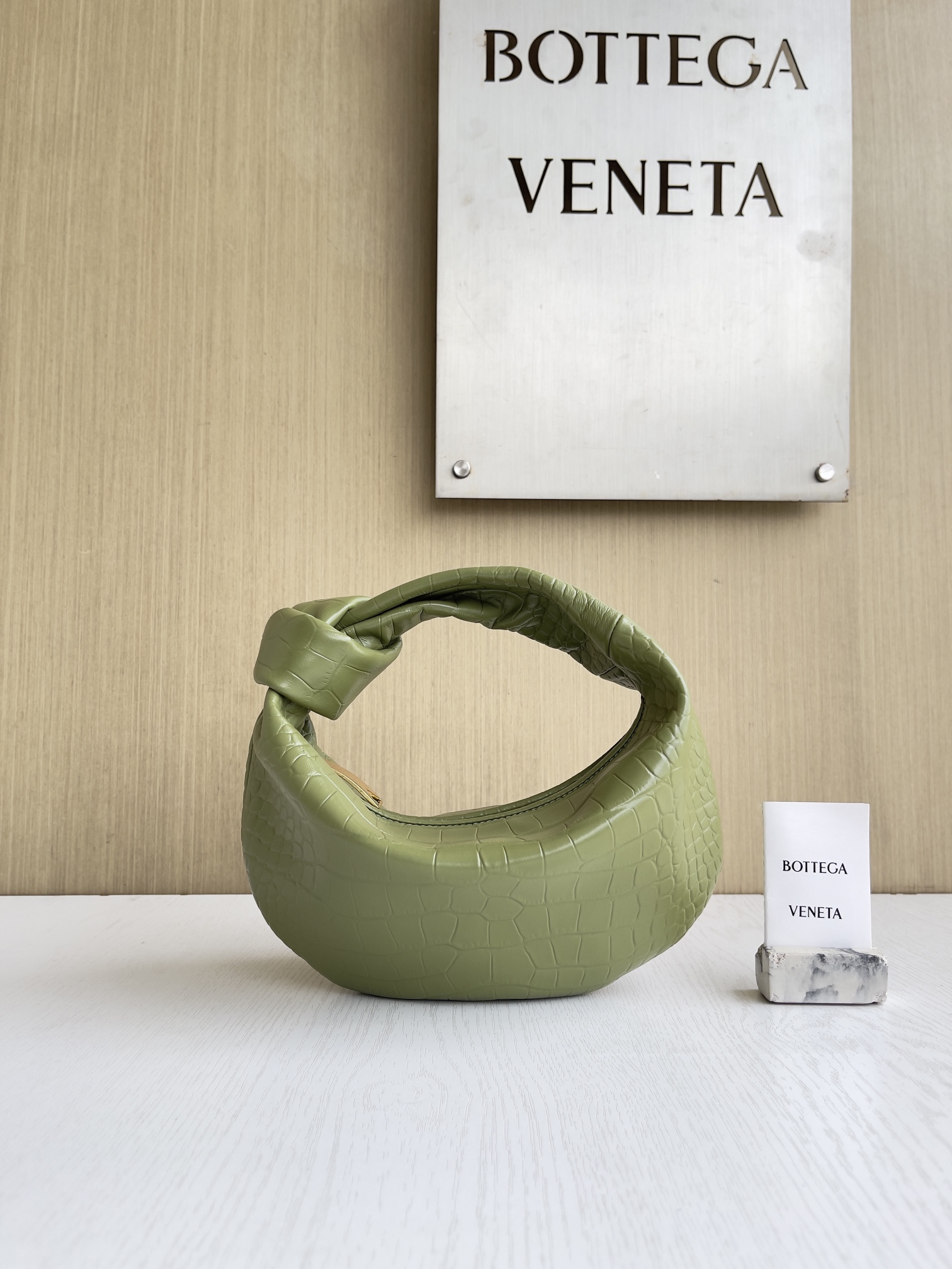 보테가베네타 Bottega Veneta 717709 Jodie 23cm