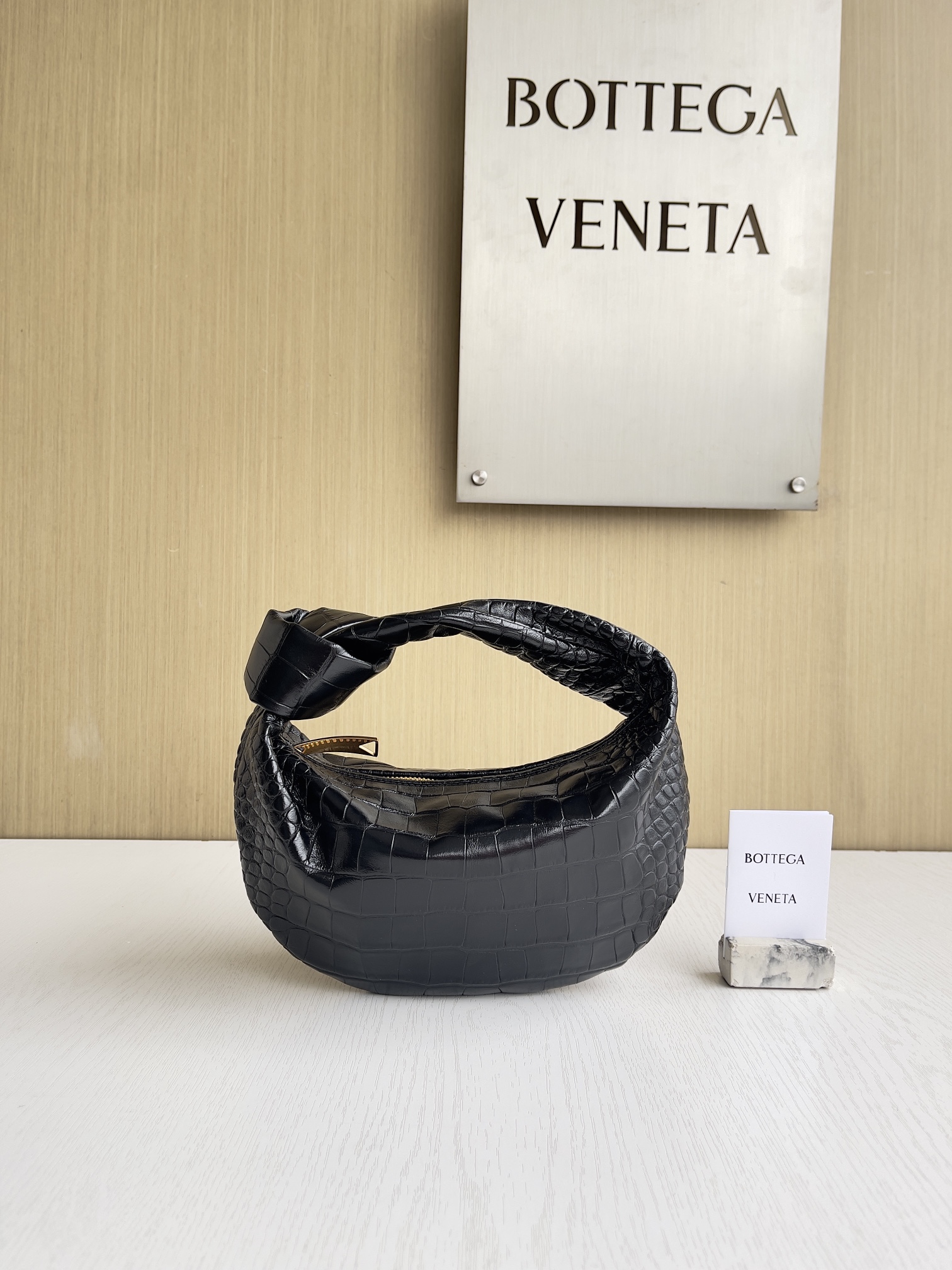 보테가베네타 Bottega Veneta 717709 Jodie 23cm