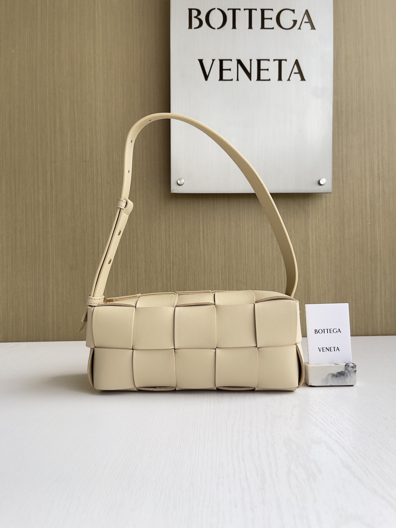 보테가베네타 Bottega Veneta 729166 Cassette 24cm