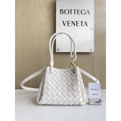 보테가베네타 Bottega Veneta 796569 Andiamo Parachute 숄더백 16.5cm