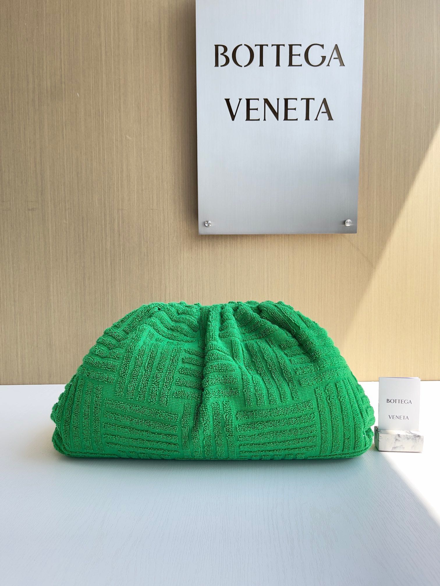 보테가베네타 Bottega Veneta 70453 Pouch 클러치 38CM