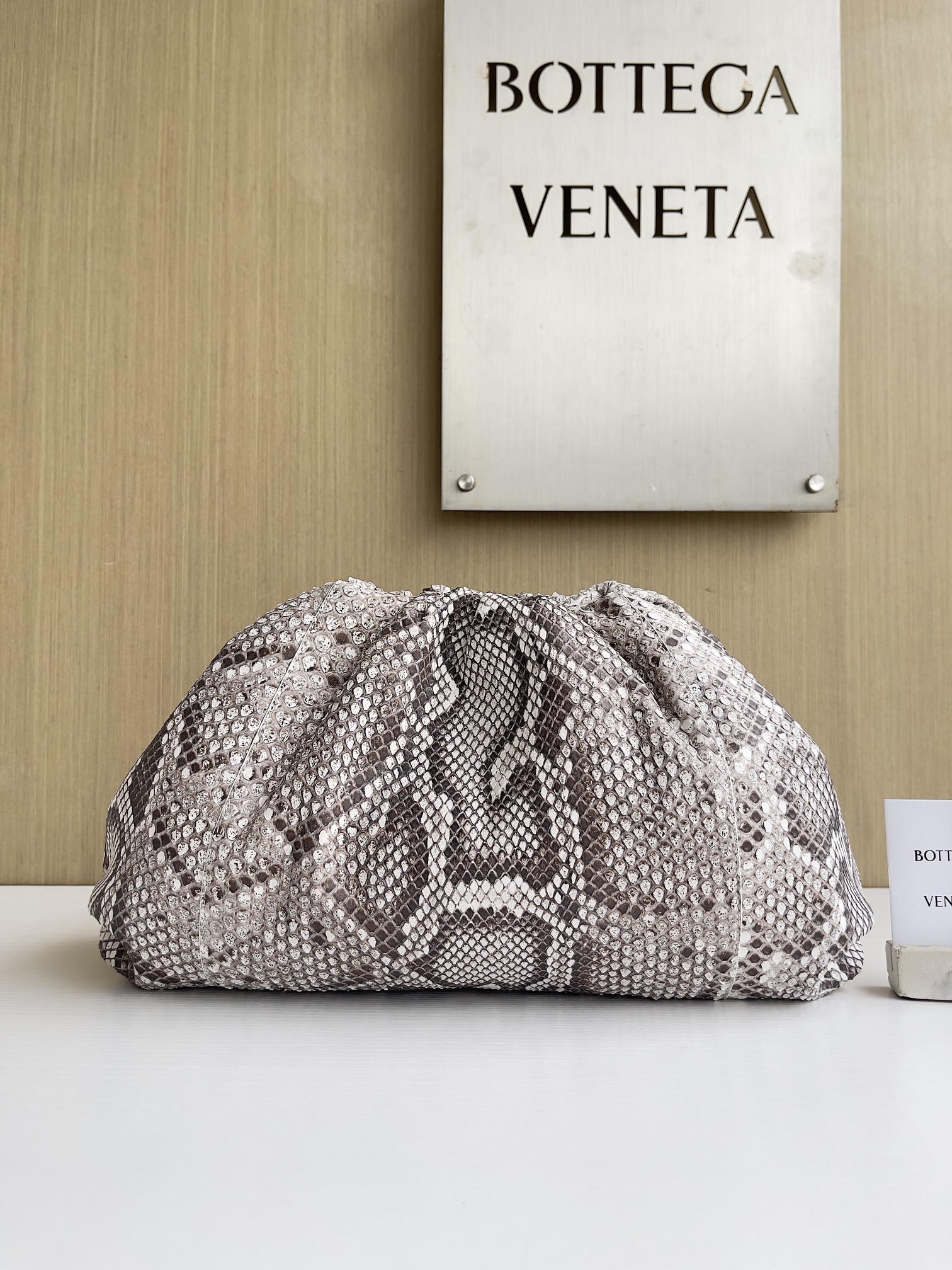 보테가베네타 Bottega Veneta 576227 클러치 38CM